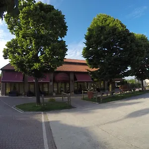  Alloggio per agriturismo La Rebosola