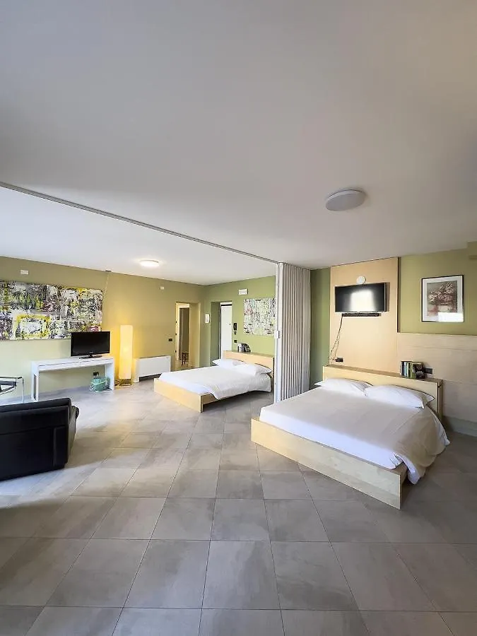 Aparthotel All'Orologio Peschiera del Garda Apartament