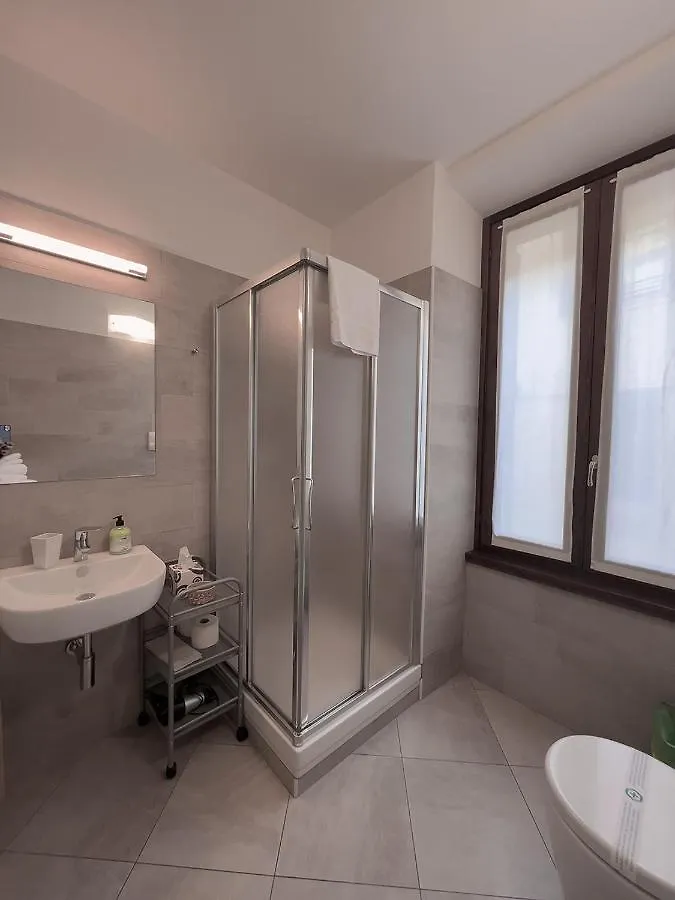 Apartament Aparthotel All'Orologio Peschiera del Garda